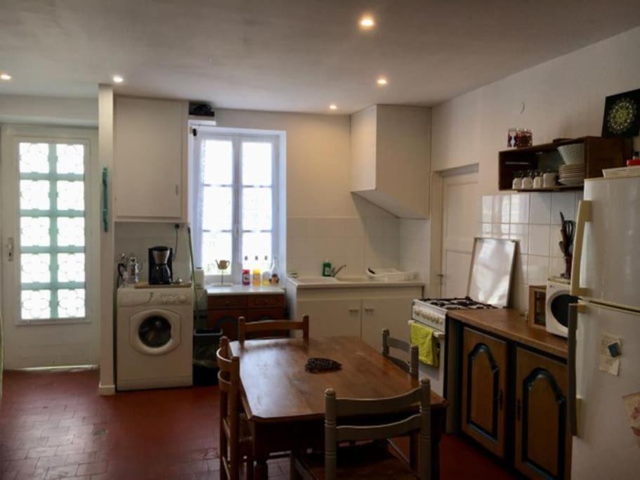 Maison Face A L'Etang Précy Exterior foto